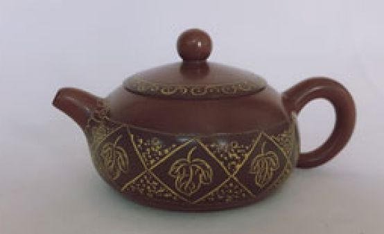 收藏一把具有实用性和艺术品的钦州坭兴陶壶