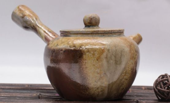 柴烧壶怎样的，如何辨别是否真的是广西钦州坭兴陶柴烧壶？